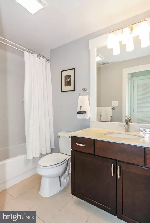 Bath - 1525 E Street St SE, Washington, DC 20003 photo 7 of 7