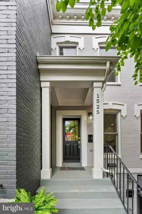 Exterior - 1525 E Street St SE, Washington, DC 20003 photo 4 of 13