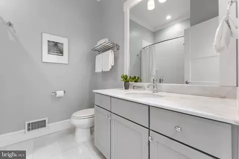Bath - 1525 E Street St SE, Washington, DC 20003 photo 6 of 7