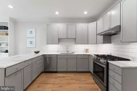Kitchen - 1525 E Street St SE, Washington, DC 20003 photo 2 of 9