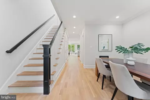 Entry Way - 1525 E Street St SE, Washington, DC 20003 photo 3 of 6