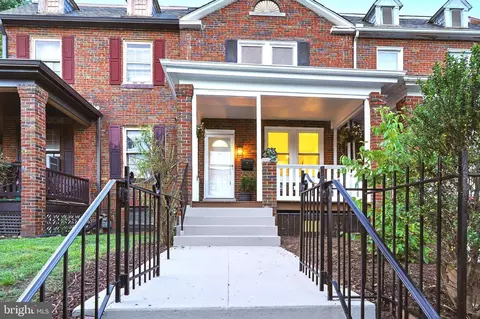 1802 C St NE, Washington, DC 20002