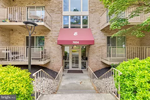 7054 Eastern Ave NW #T3, Washington, DC 20012