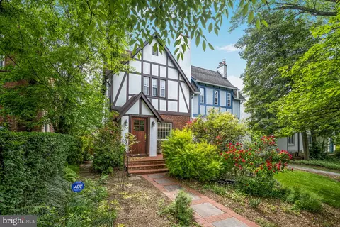 4330 River Rd NW, Washington, DC 20016