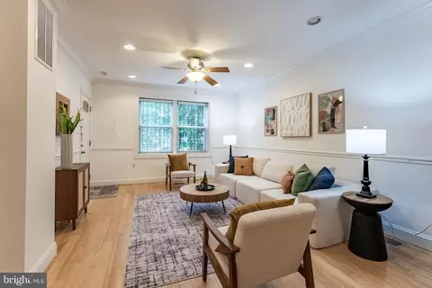 Living - 1840 D St NE #1, Washington, DC 20002 photo 4 of 5