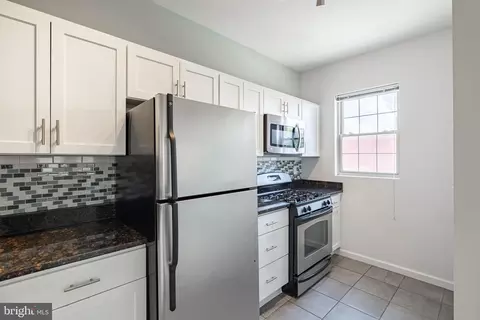 422 Butternut St NW #111, Washington, DC 20012