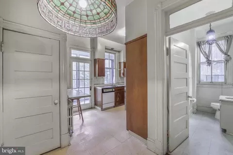 720 A St SE, Washington, DC 20003 photo 11