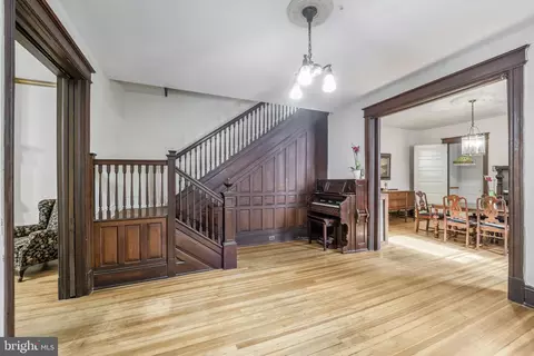 720 A St SE, Washington, DC 20003 photo 8