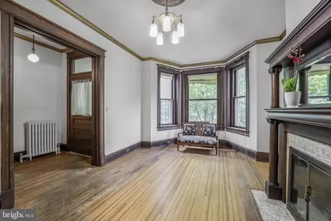 720 A St SE, Washington, DC 20003 photo 5