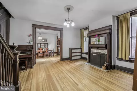 720 A St SE, Washington, DC 20003 photo 9