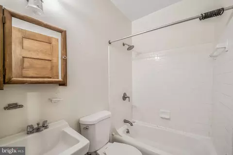 720 A St SE, Washington, DC 20003 photo 42