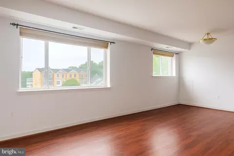 5000 Call Pl SE #403, Washington, DC 20019 photo 3