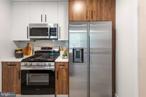 Kitchen - 845 19th St NE UNIT 7, Washington, DC 20002 photo 2 of 3