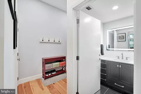 1390 V St NW #403, Washington, DC 20009 photo 23