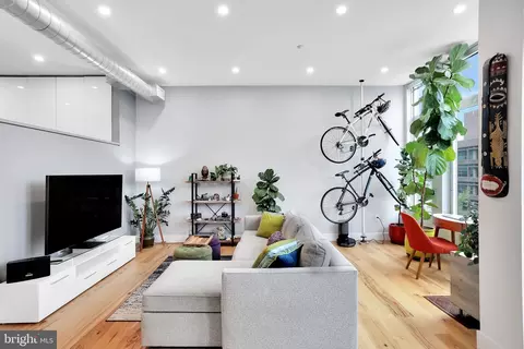 1390 V St NW #403, Washington, DC 20009 photo 11