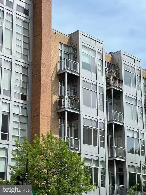 1390 V St NW #403, Washington, DC 20009 photo 2