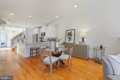1832 Swann St NW #D, Washington, DC 20009