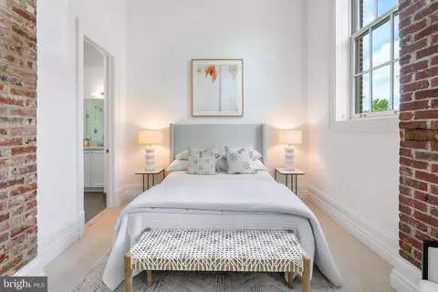 901 D St NE #102, Washington, DC 20002 photo 16
