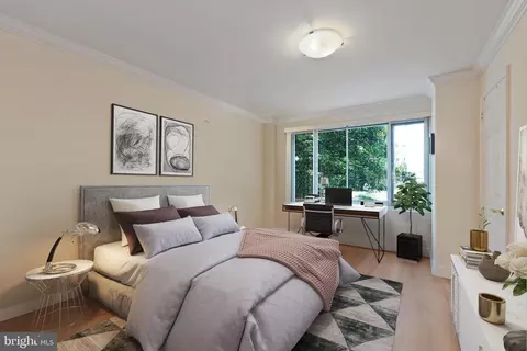 1330 New Hampshire Ave NW #215, Washington, DC 20036