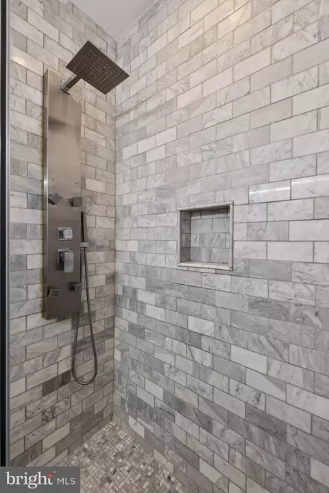 823 11th St NE, Washington, DC 20002 photo 36