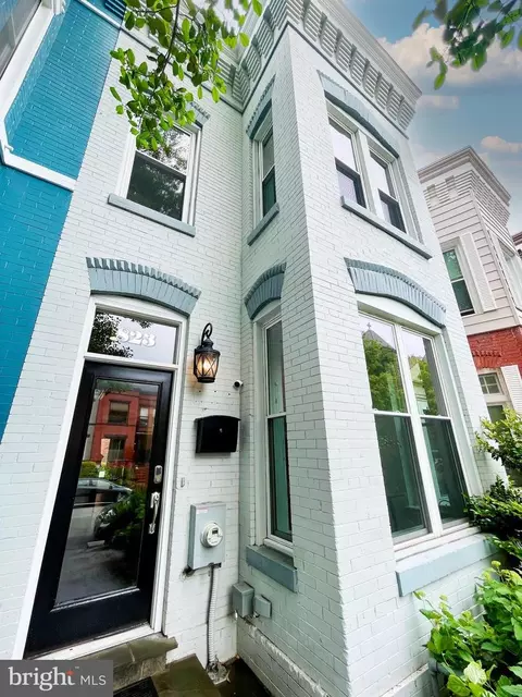 823 11th St NE, Washington, DC 20002 photo 3