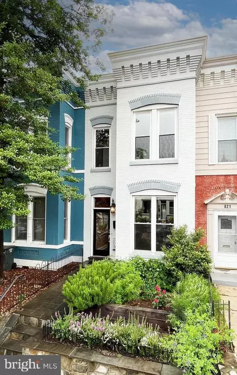 823 11th St NE, Washington, DC 20002