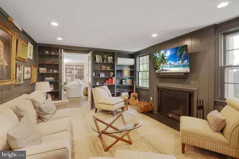 4773 Dexter St NW, Washington, DC 20007 photo 8