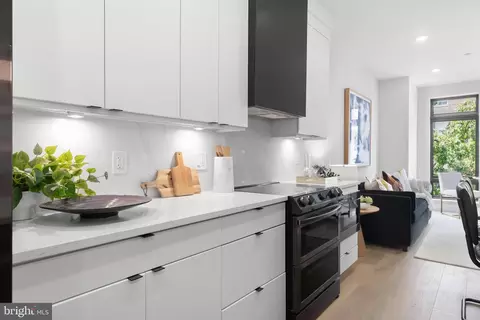1208 M St NW #41, Washington, DC 20005 photo 5