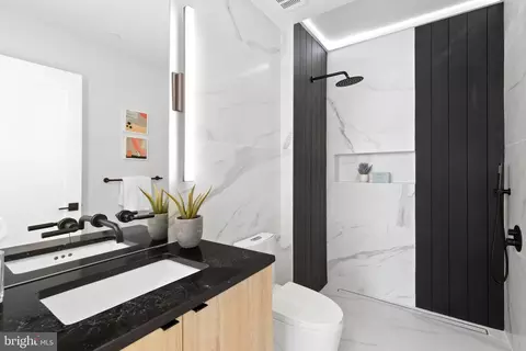 1208 M St NW #41, Washington, DC 20005 photo 17