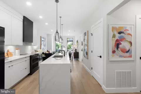 1208 M St NW #41, Washington, DC 20005 photo 8
