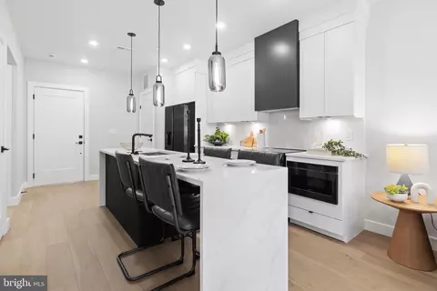 1208 M St NW #41, Washington, DC 20005 photo 6