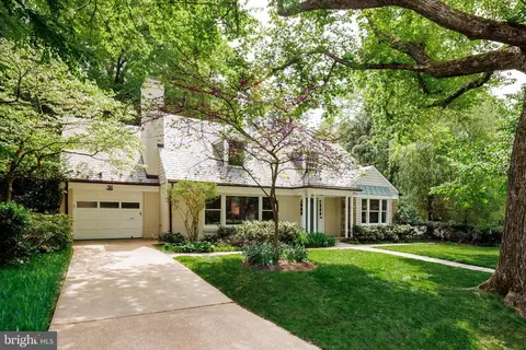 5108 Macomb St NW, Washington, DC 20016