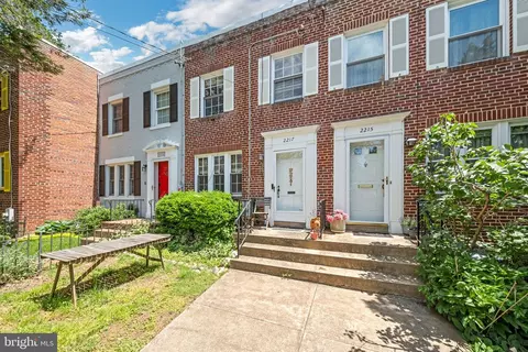 2217 Observatory Pl NW, Washington, DC 20007 photo 5