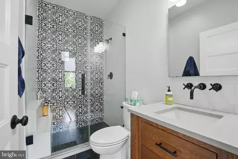 425 9th St NE, Washington, DC 20002 photo 33