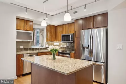 1025 1st St SE #716, Washington, DC 20003