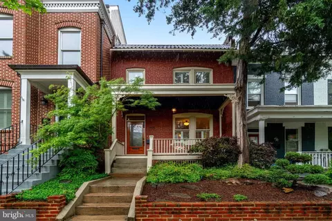 1426 C St SE, Washington, DC 20003 photo 2