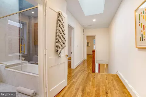 1426 C St SE, Washington, DC 20003 photo 40