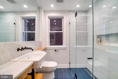 1426 C St SE, Washington, DC 20003 photo 14