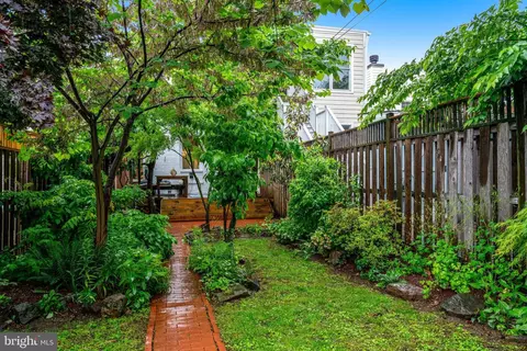 1426 C St SE, Washington, DC 20003 photo 30