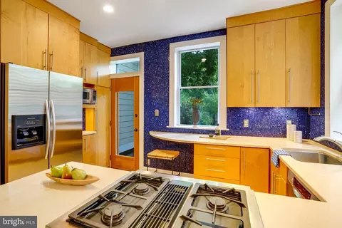 1426 C St SE, Washington, DC 20003 photo 19