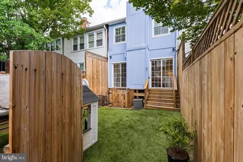 2210 38th St NW, Washington, DC 20007 photo 32