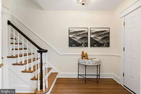 2210 38th St NW, Washington, DC 20007 photo 5