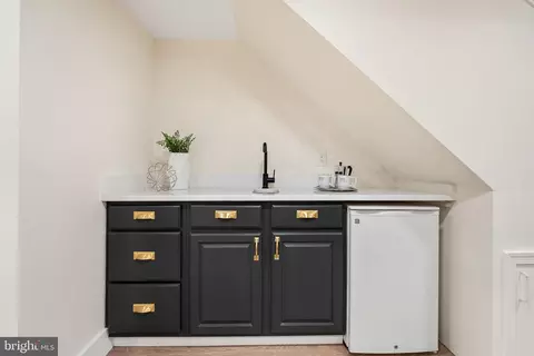 2210 38th St NW, Washington, DC 20007 photo 27
