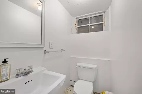 Bath - 4822 Upton St NW, Washington, DC 20016 photo 7 of 7