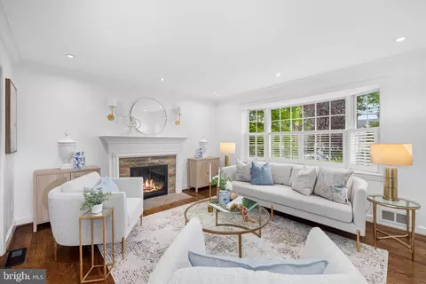 Living - 4822 Upton St NW, Washington, DC 20016 photo 1 of 5