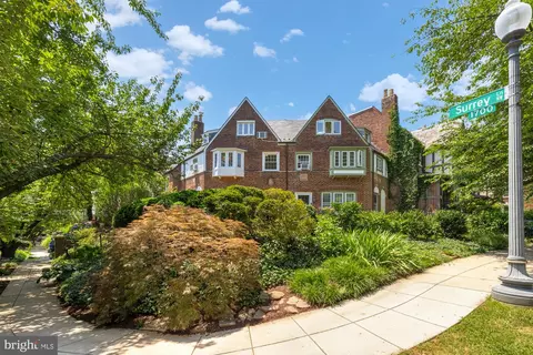 1712 Surrey Ln NW, Washington, DC 20007