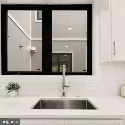 Kitchen - 505 L St NE #A, Washington, DC 20002 photo 9 of 10
