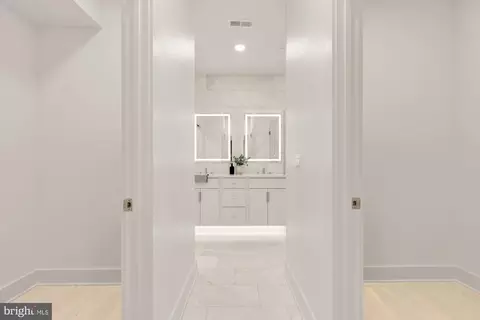 503 L St NE #B, Washington, DC 20002 photo 25