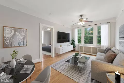 3409 29th St NW #11, Washington, DC 20008