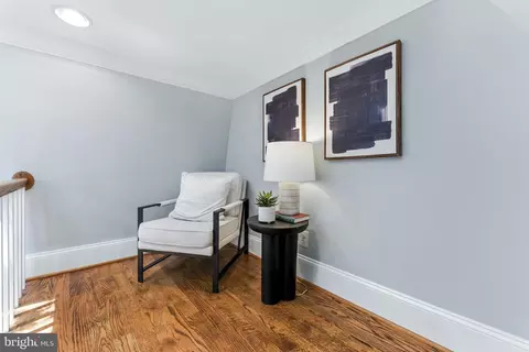 Entry Way - 304 12th St NE, Washington, DC 20002 photo 5 of 5